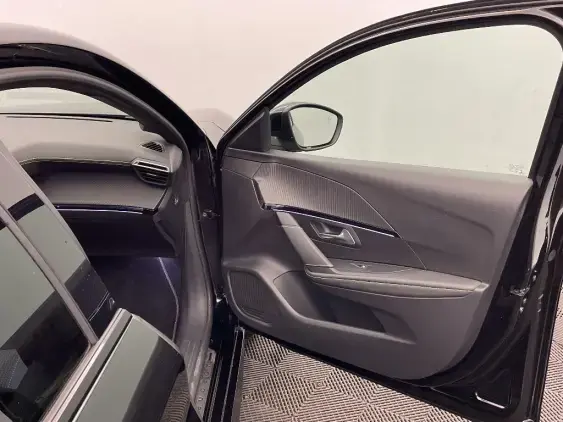 PEUGEOT 208 ELECTRIQUE II - voiture d'occasion - Photo 19