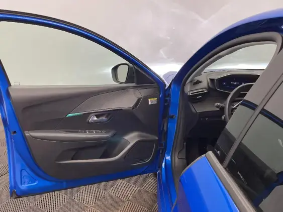 PEUGEOT 208 BUSINESS R II - voiture d'occasion - Photo 18