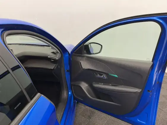 PEUGEOT 208 BUSINESS R II - voiture d'occasion - Photo 19