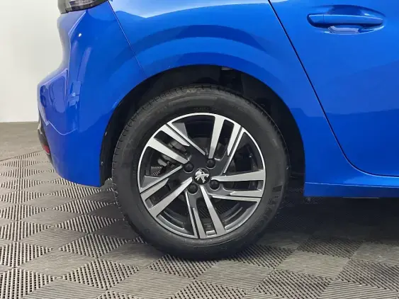 PEUGEOT 208 BUSINESS R II - voiture d'occasion - Photo 24