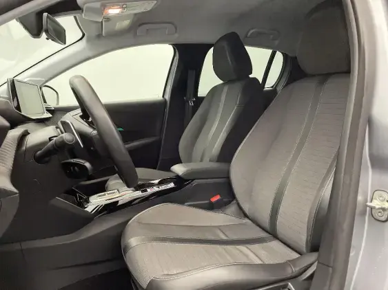 PEUGEOT 208 BUSINESS R II - voiture d'occasion - Photo 17