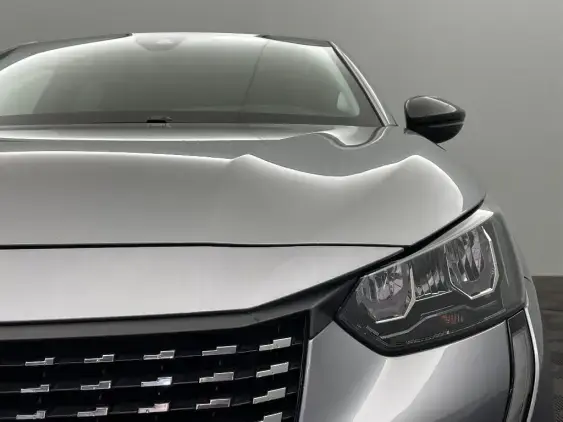 PEUGEOT 208 BUSINESS R II - voiture d'occasion - Photo 21