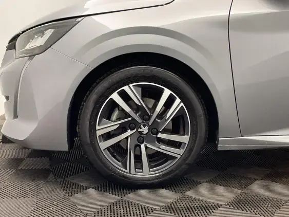 PEUGEOT 208 BUSINESS R II - voiture d'occasion - Photo 22