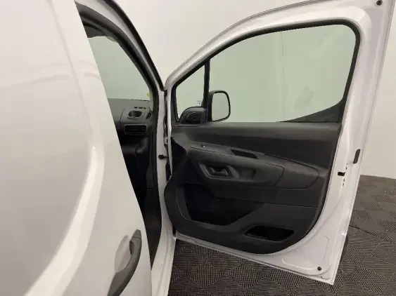 PEUGEOT PARTNER III - voiture d'occasion - Photo 18