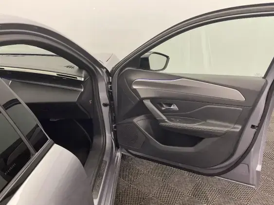 PEUGEOT 308 III - voiture d'occasion - Photo 18