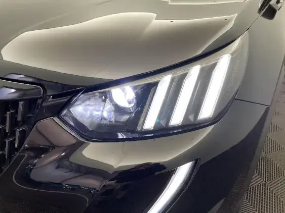 PEUGEOT 2008 II - voiture d'occasion - Photo 22