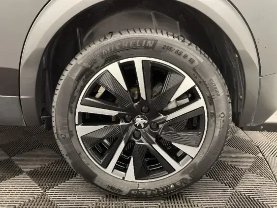 PEUGEOT 2008 II - voiture d'occasion - Photo 24