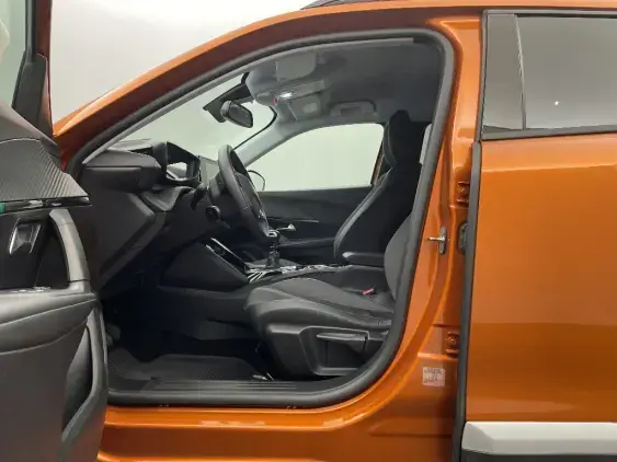 PEUGEOT 2008 II - voiture d'occasion - Photo 18