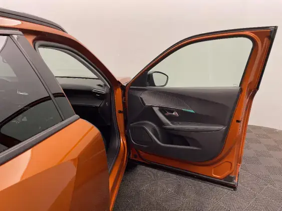 PEUGEOT 2008 II - voiture d'occasion - Photo 20