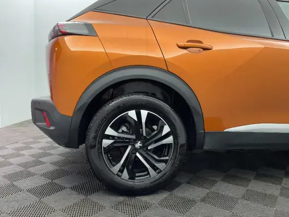 PEUGEOT 2008 II - voiture d'occasion - Photo 25