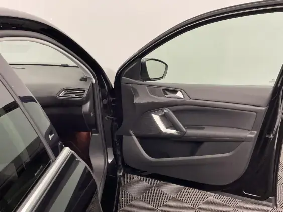 PEUGEOT 308 II - voiture d'occasion - Photo 20