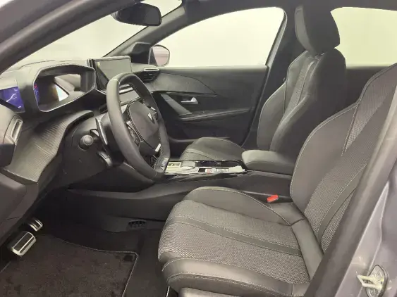 PEUGEOT 208 II - voiture d'occasion - Photo 18