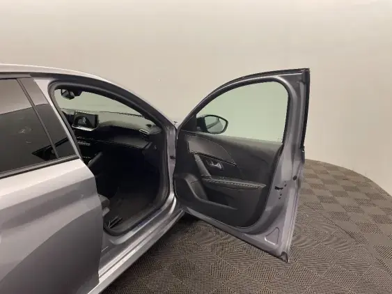 PEUGEOT 208 II - voiture d'occasion - Photo 19