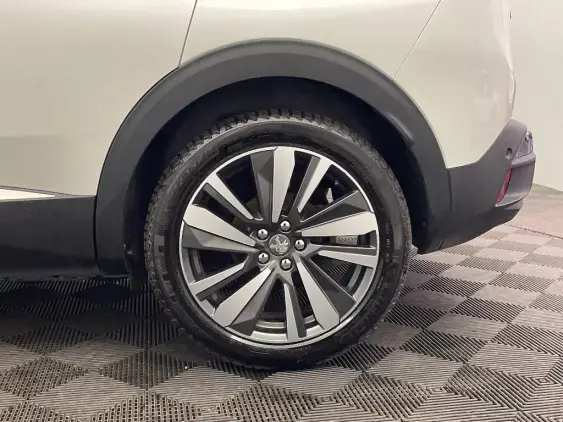 PEUGEOT 3008 II - voiture d'occasion - Photo 23