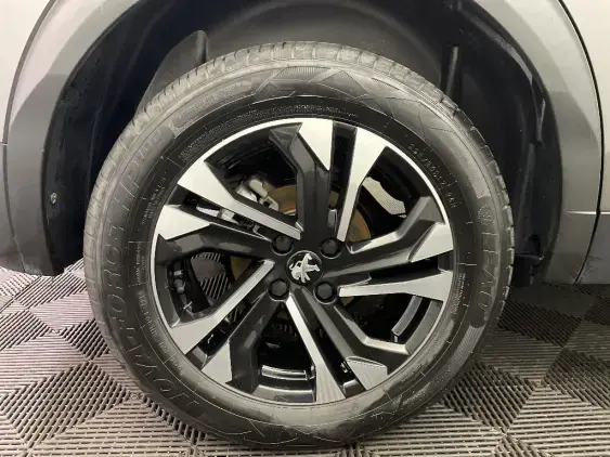 PEUGEOT 2008 II - voiture d'occasion - Photo 24