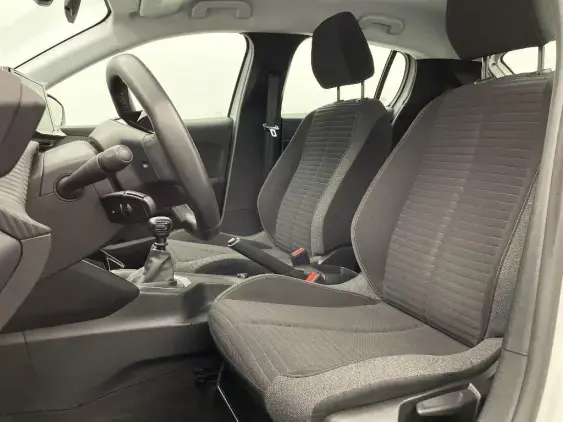 PEUGEOT 208 II - voiture d'occasion - Photo 18