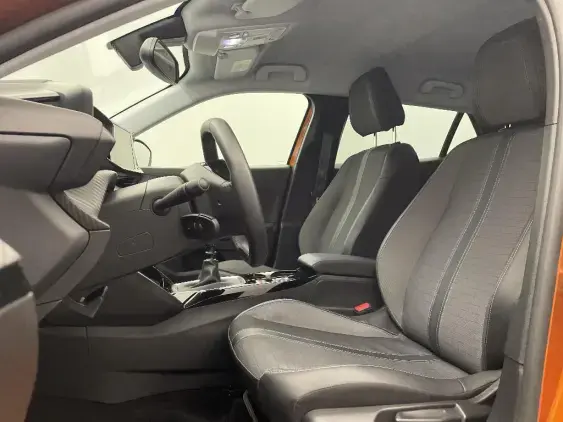 PEUGEOT 2008 II - voiture d'occasion - Photo 18