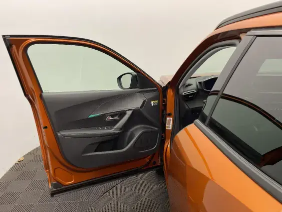 PEUGEOT 2008 II - voiture d'occasion - Photo 19