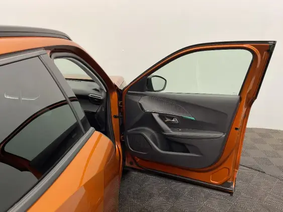 PEUGEOT 2008 II - voiture d'occasion - Photo 20