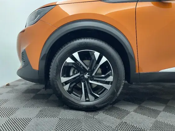 PEUGEOT 2008 II - voiture d'occasion - Photo 23