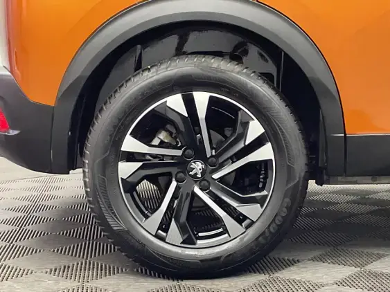 PEUGEOT 2008 II - voiture d'occasion - Photo 25