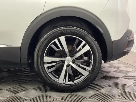 PEUGEOT 3008 II - voiture d'occasion - Photo 23