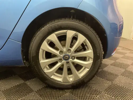 RENAULT ZOE - voiture d'occasion - Photo 24