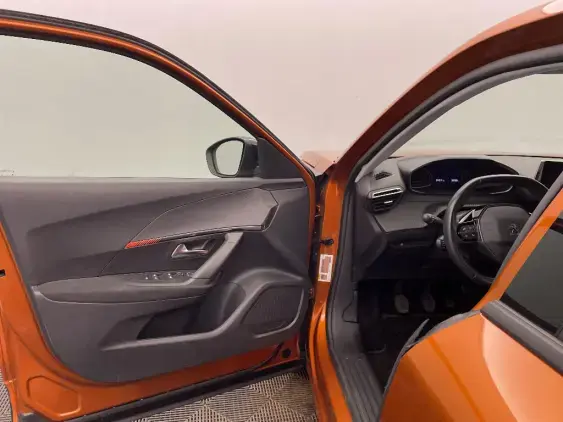 PEUGEOT 2008 II - voiture d'occasion - Photo 18