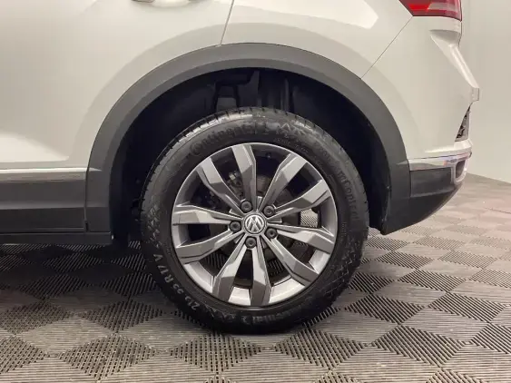 VOLKSWAGEN T-ROC - voiture d'occasion - Photo 23