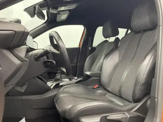 PEUGEOT 2008 II - voiture d'occasion - Photo 17