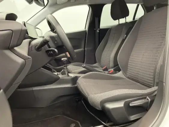 PEUGEOT 2008 II - voiture d'occasion - Photo 18