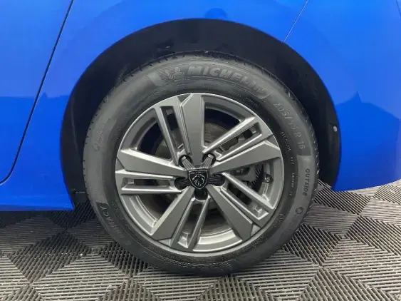 PEUGEOT 308 III - voiture d'occasion - Photo 24