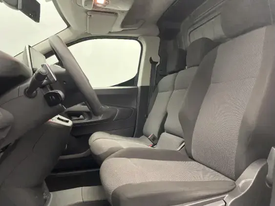 PEUGEOT PARTNER III - voiture d'occasion - Photo 16
