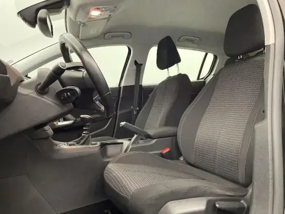 PEUGEOT 308 II - voiture d'occasion - Photo 18