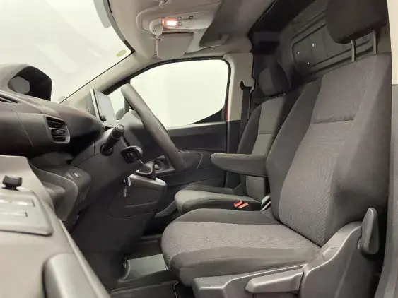 PEUGEOT PARTNER III - voiture d'occasion - Photo 16