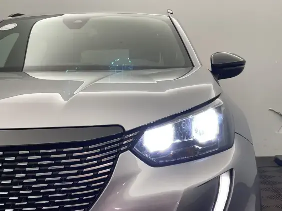 PEUGEOT 2008 II - voiture d'occasion - Photo 20