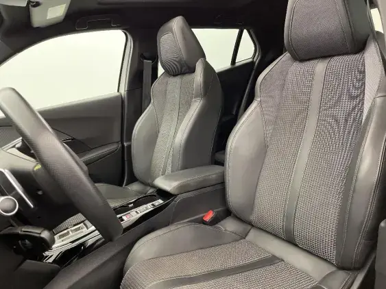 PEUGEOT 2008 II - voiture d'occasion - Photo 18