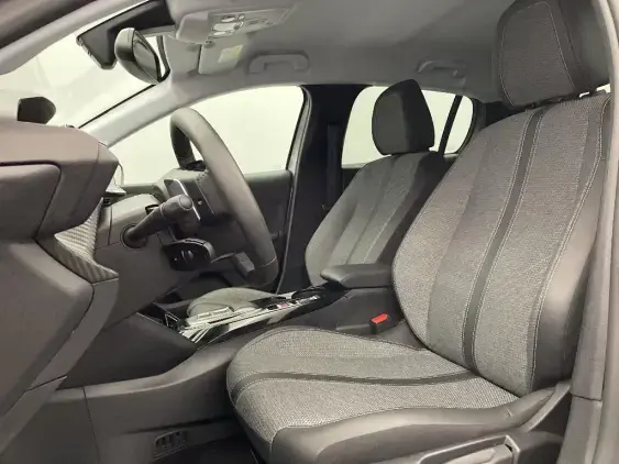 PEUGEOT 208 II - voiture d'occasion - Photo 16