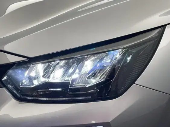 PEUGEOT 208 II - voiture d'occasion - Photo 22