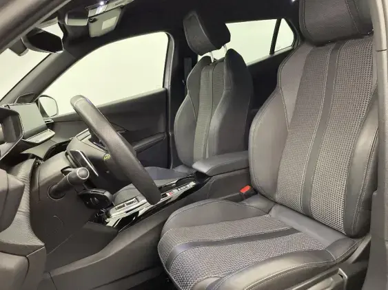 PEUGEOT 2008 II - voiture d'occasion - Photo 17