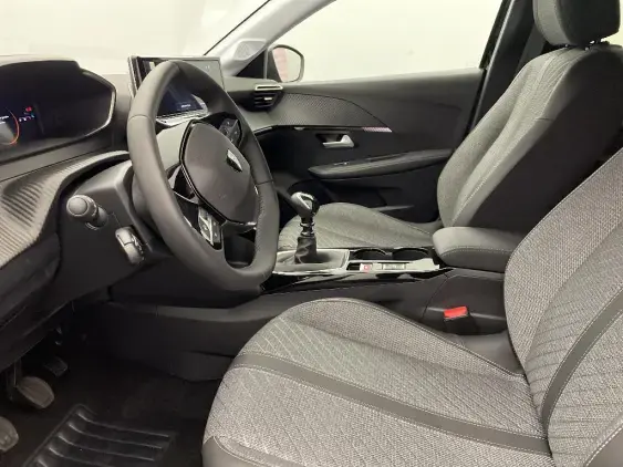 PEUGEOT 208 II - voiture d'occasion - Photo 18