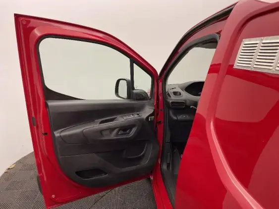 PEUGEOT PARTNER III - voiture d'occasion - Photo 16