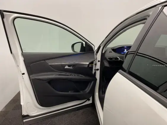 PEUGEOT 3008 II - voiture d'occasion - Photo 18