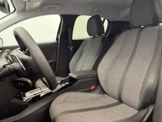 PEUGEOT 208 II - voiture d'occasion - Photo 16