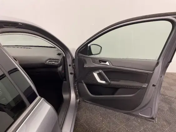 PEUGEOT 308 II - voiture d'occasion - Photo 20