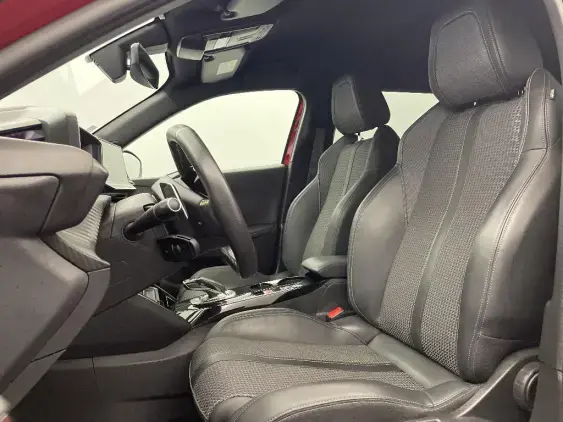 PEUGEOT 2008 II - voiture d'occasion - Photo 17