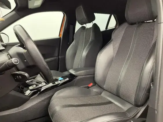 PEUGEOT 2008 ELECTRIQUE II - voiture d'occasion - Photo 17
