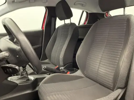 PEUGEOT 208 II - voiture d'occasion - Photo 17