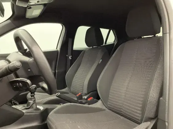 PEUGEOT 2008 II - voiture d'occasion - Photo 18