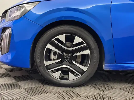 PEUGEOT 208 II - voiture d'occasion - Photo 22